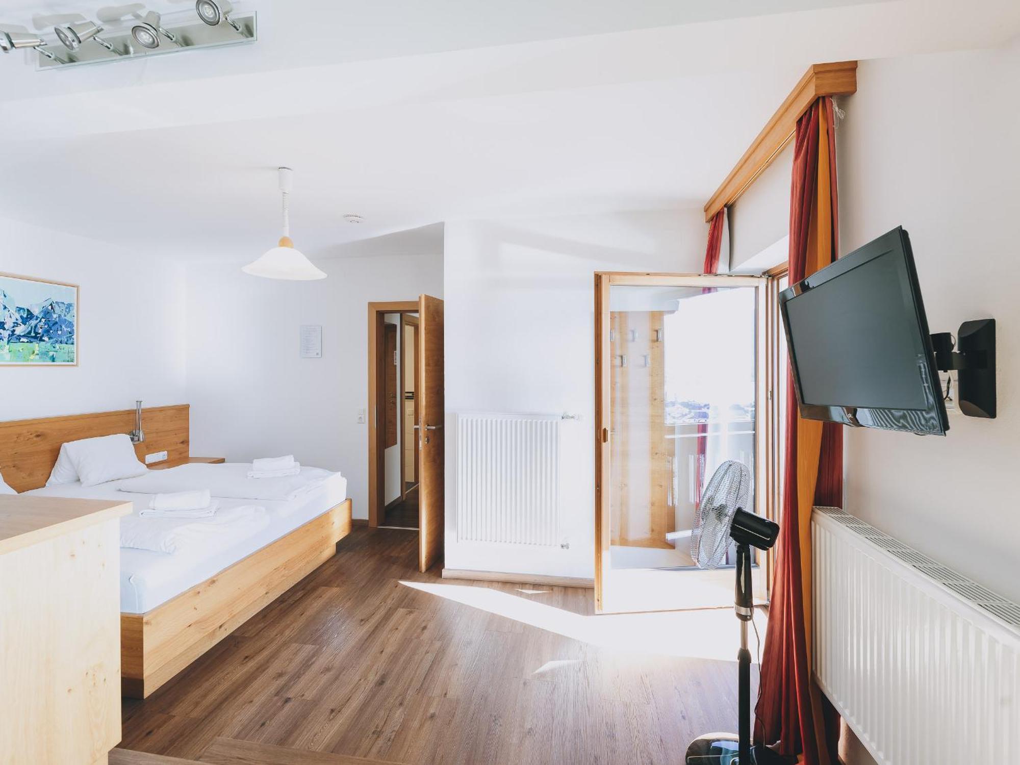 Haus Altenberger By We Rent, Summercard Included Zell am See Extérieur photo