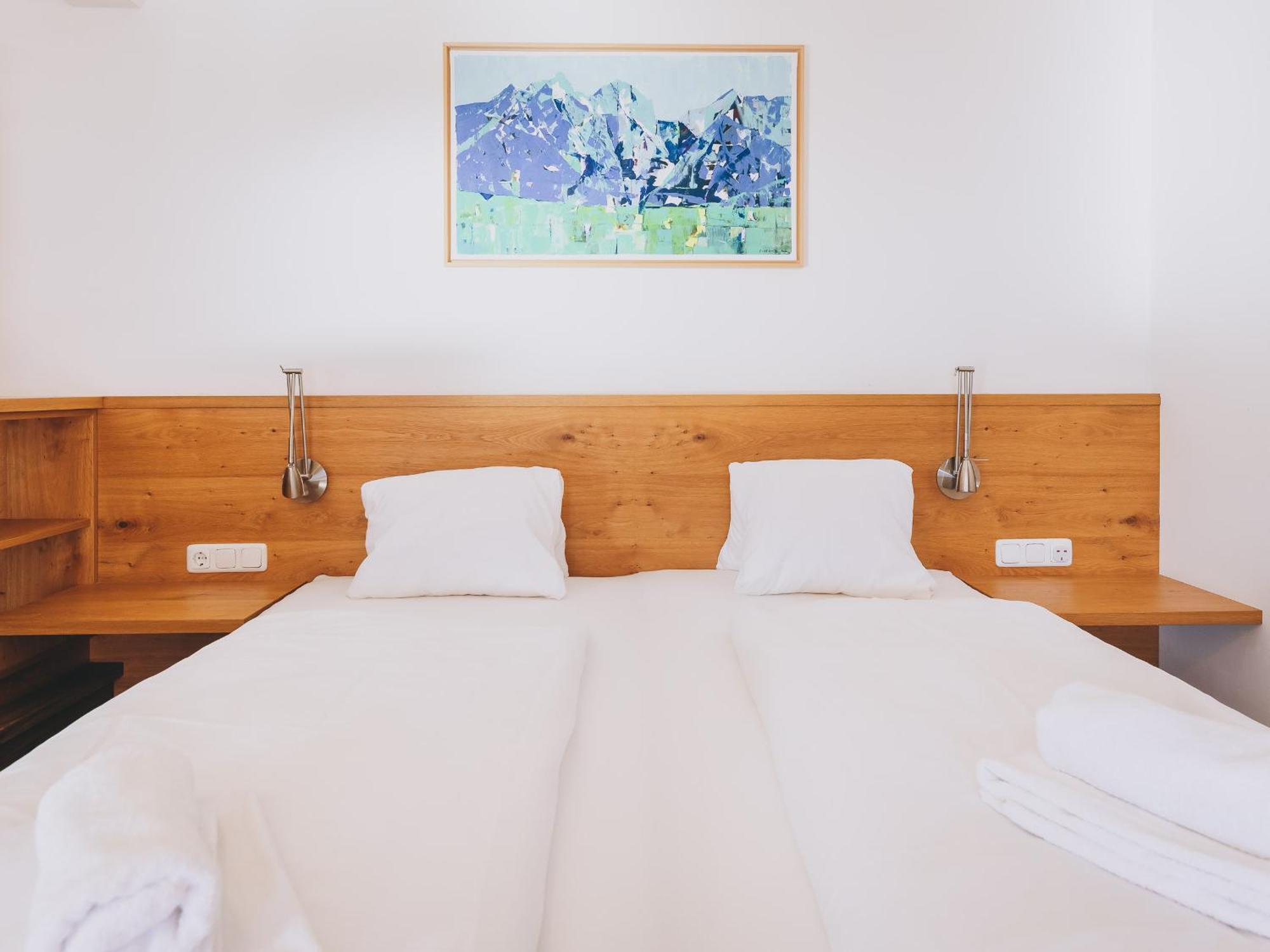 Haus Altenberger By We Rent, Summercard Included Zell am See Chambre photo