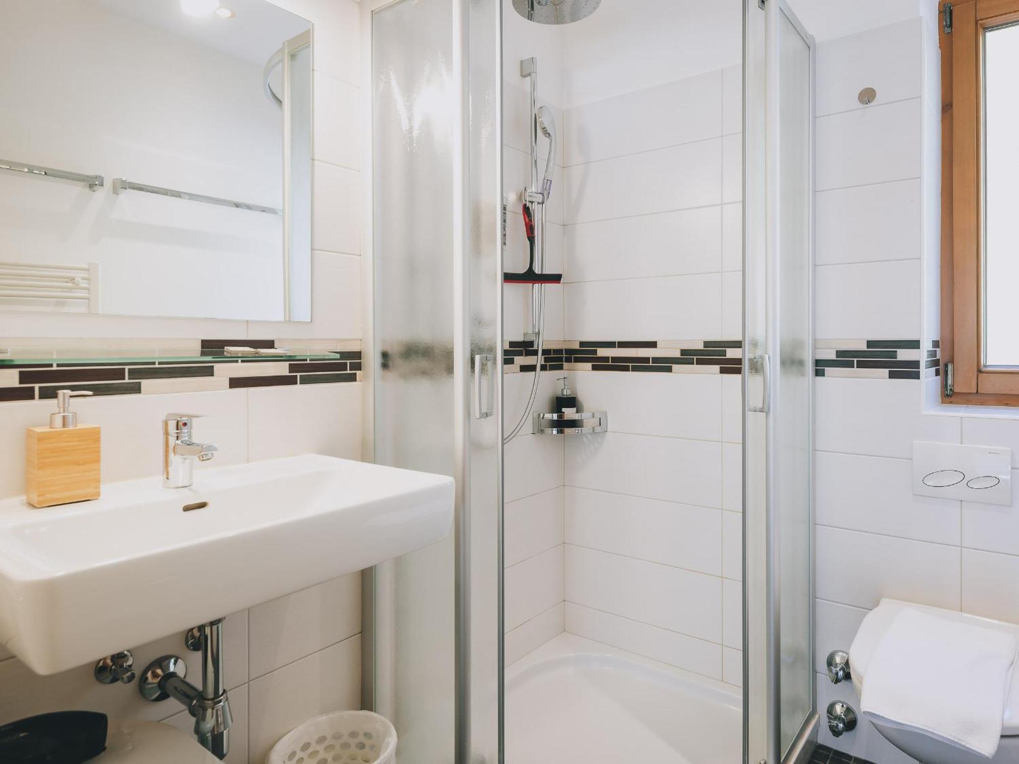 Haus Altenberger By We Rent, Summercard Included Zell am See Chambre photo