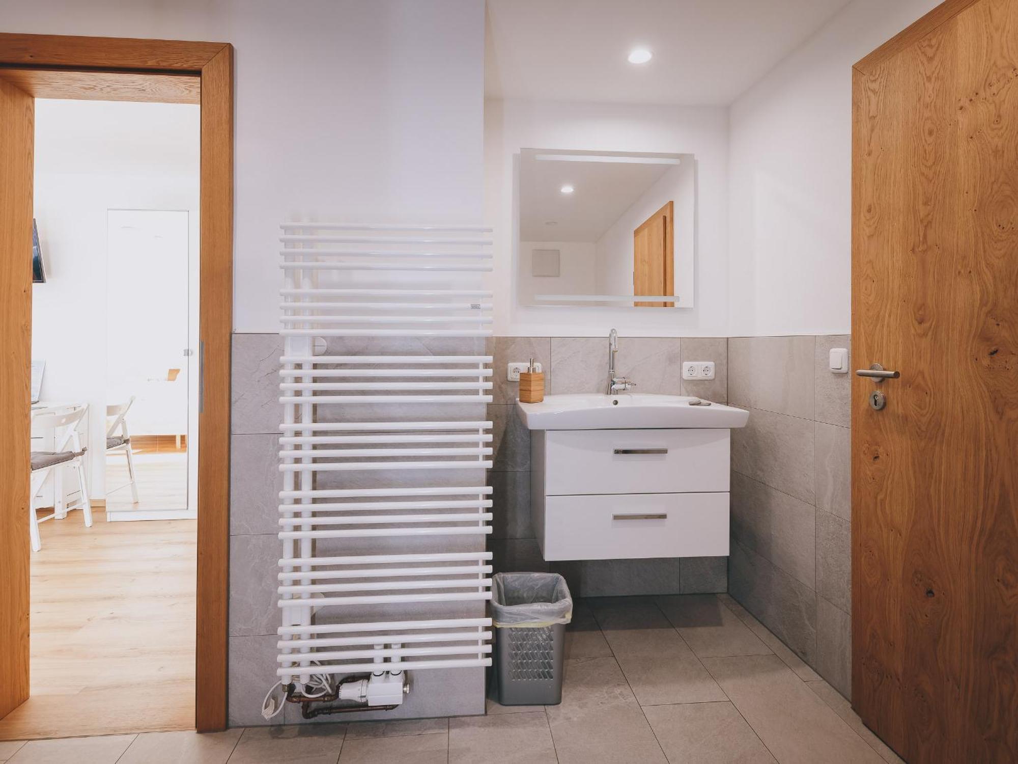 Haus Altenberger By We Rent, Summercard Included Zell am See Chambre photo